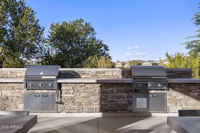 1237 W CHERRYWOOD Drive, San Tan Valley, AZ 85140