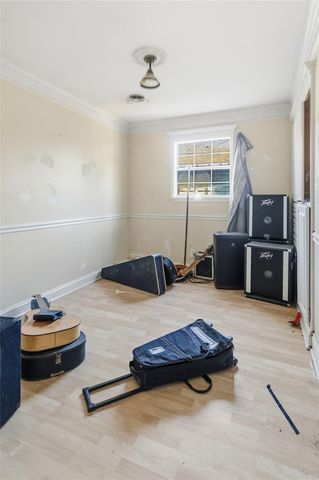 316 S 4th Street, Nederland, TX 77627