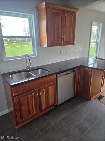 894 N Carpenter Road, Brunswick, OH 44212