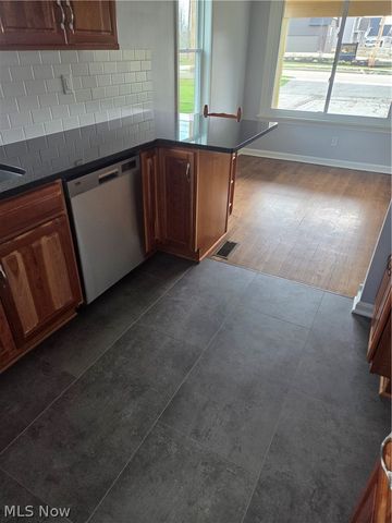 894 N Carpenter Road, Brunswick, OH 44212