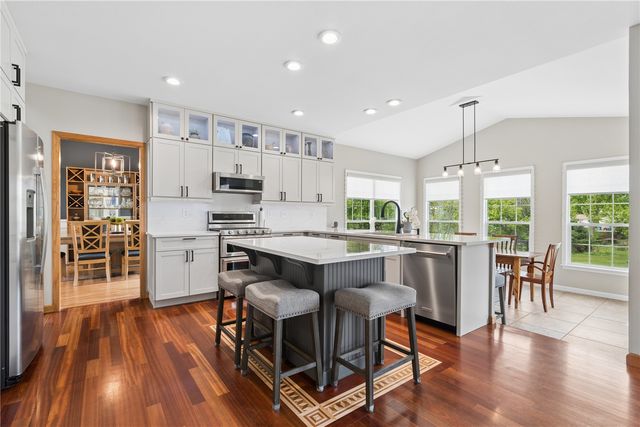 2260 Timber Creek Drive, Marion, IA 52302