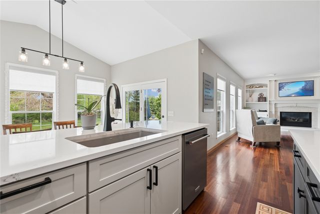 2260 Timber Creek Drive, Marion, IA 52302