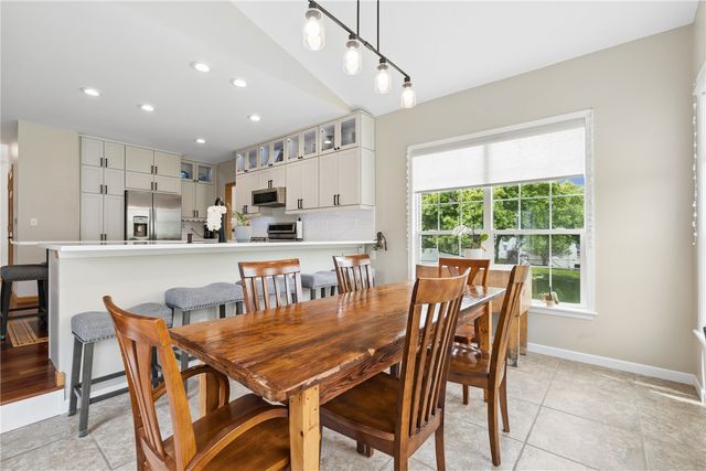 2260 Timber Creek Drive, Marion, IA 52302