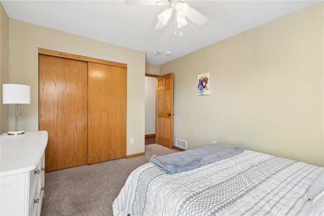 2260 Timber Creek Drive, Marion, IA 52302