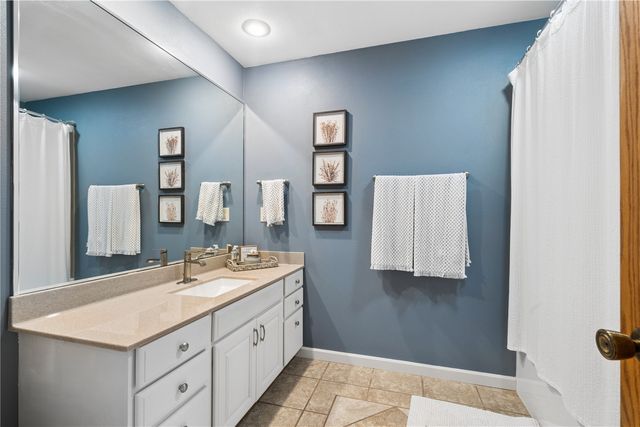 2260 Timber Creek Drive, Marion, IA 52302