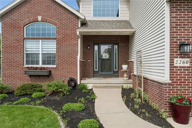 2260 Timber Creek Drive, Marion, IA 52302