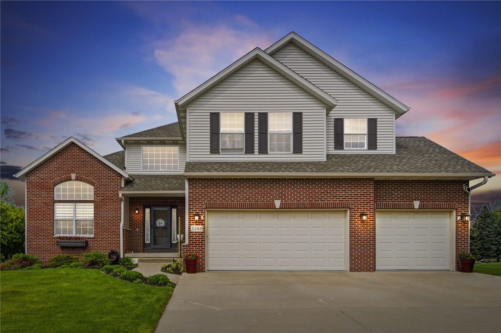 2260 Timber Creek Drive, Marion, IA 52302