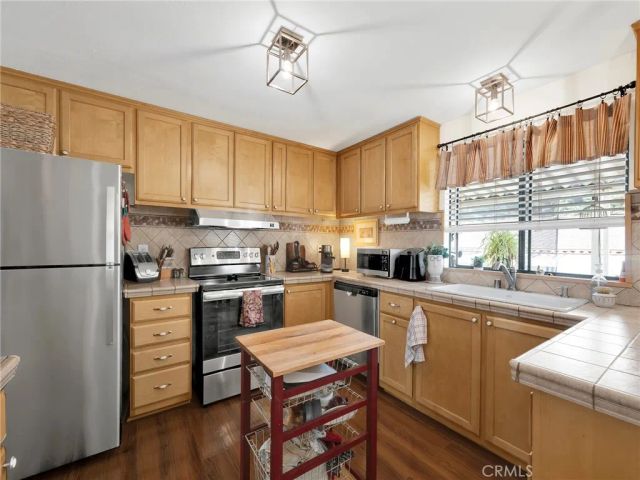 24425 Woolsey Canyon 165, West Hills, CA 91304