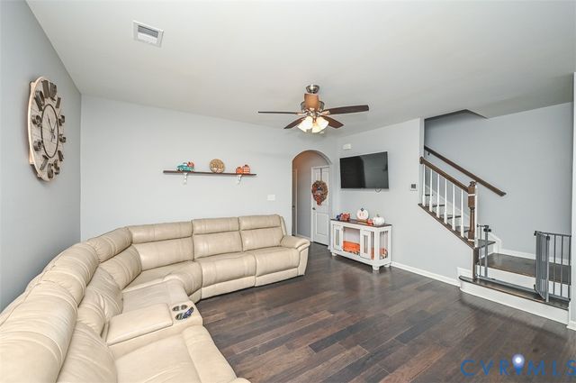 8990 Ringview Dr, Mechanicsville, VA 23116