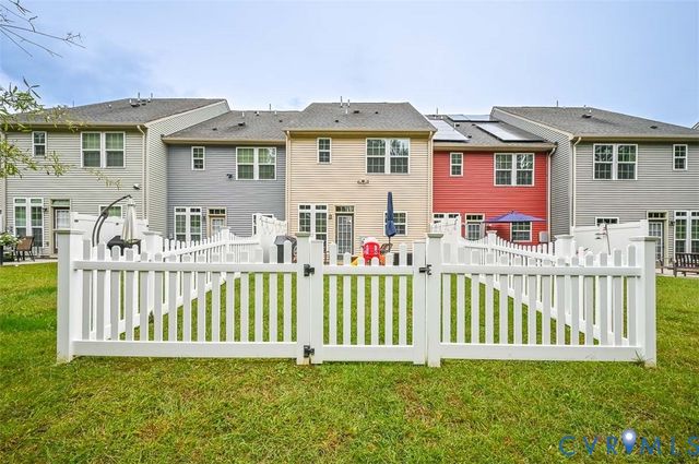 8990 Ringview Dr, Mechanicsville, VA 23116