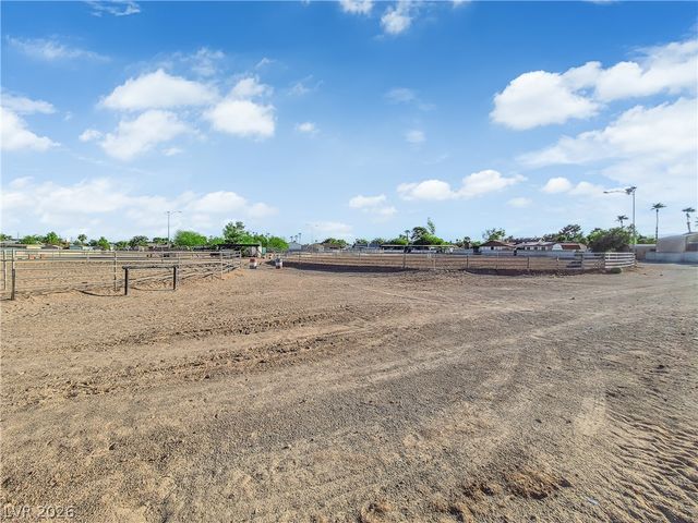 5513 Avenida Vaquero, Las Vegas, NV 89108