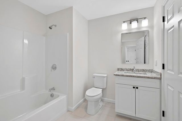 7 Autumn Lane, Raymond, NH 03077