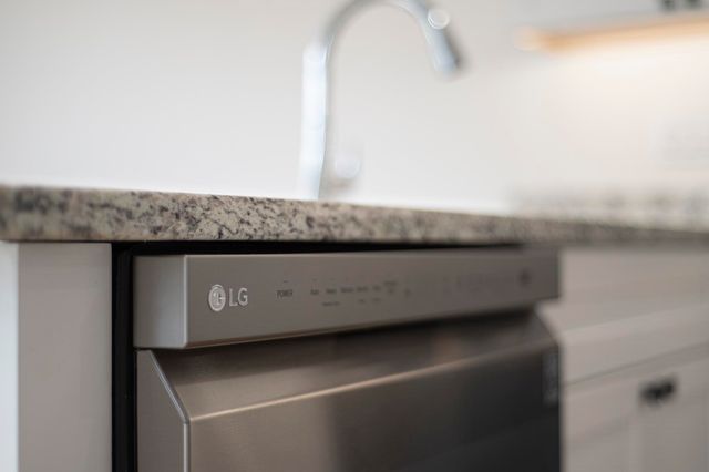 7 Autumn Lane, Raymond, NH 03077