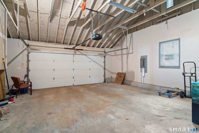 295 Stevenson Road, New Haven, CT 06515