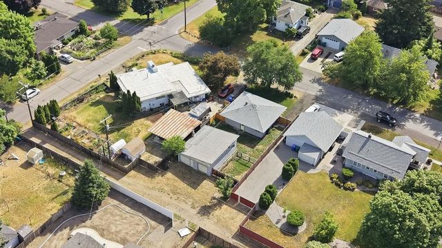 3411 N Marguerite Rd, Millwood, WA 99212