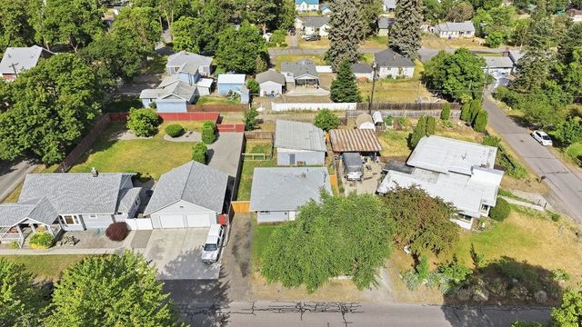 3411 N Marguerite Rd, Millwood, WA 99212