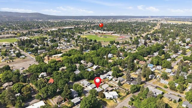 3411 N Marguerite Rd, Millwood, WA 99212