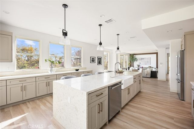 608 Baldwin Court, Sierra Madre, CA 91024