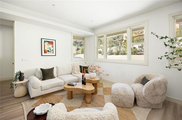 608 Baldwin Court, Sierra Madre, CA 91024