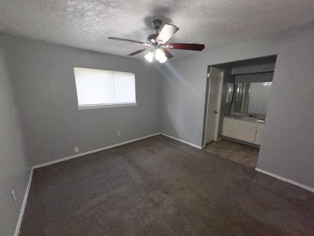 4806 Ripple Creek Drive, Baytown, TX 77521