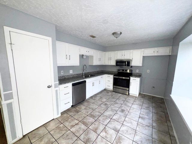 4806 Ripple Creek Drive, Baytown, TX 77521