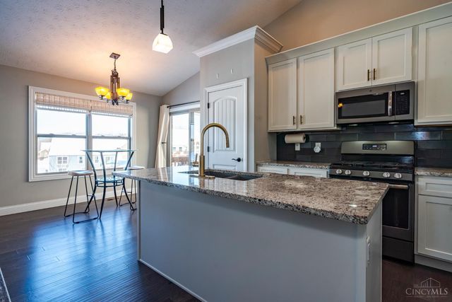 29 Louise Drive, Springboro, OH 45066