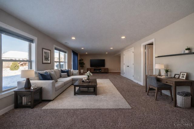 29 Louise Drive, Springboro, OH 45066