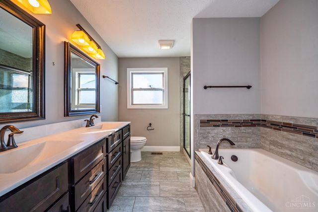 29 Louise Drive, Springboro, OH 45066