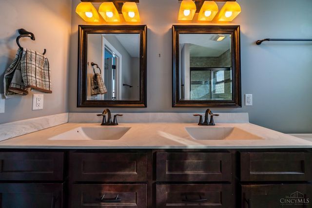 29 Louise Drive, Springboro, OH 45066