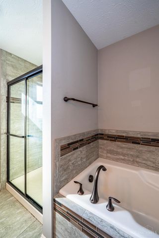 29 Louise Drive, Springboro, OH 45066