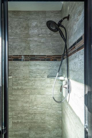 29 Louise Drive, Springboro, OH 45066