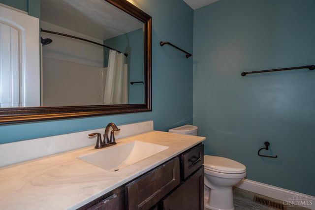 29 Louise Drive, Springboro, OH 45066