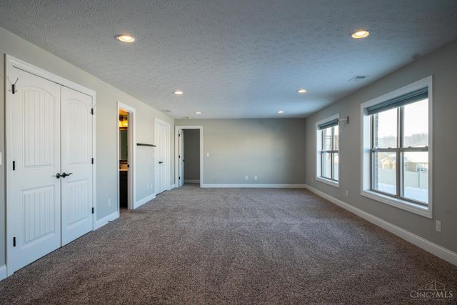 29 Louise Drive, Springboro, OH 45066