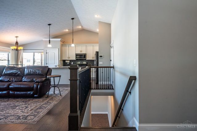 29 Louise Drive, Springboro, OH 45066