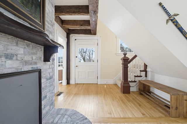 935 Union Street, Manchester, NH 03104