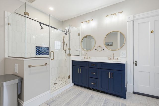 935 Union Street, Manchester, NH 03104