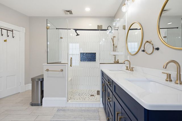 935 Union Street, Manchester, NH 03104