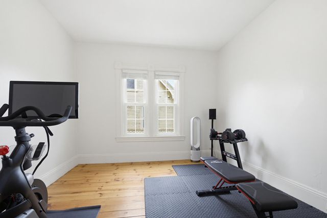 935 Union Street, Manchester, NH 03104