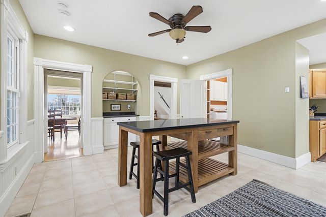 935 Union Street, Manchester, NH 03104