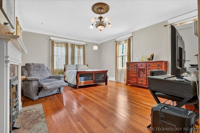 321 W Cherokee Avenue, Nowata, OK 74048