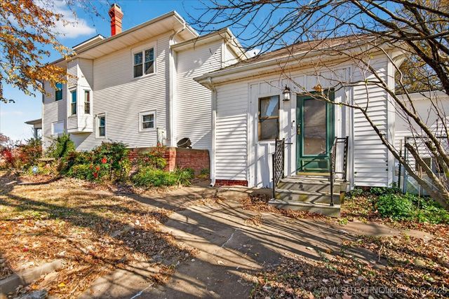 321 W Cherokee Avenue, Nowata, OK 74048