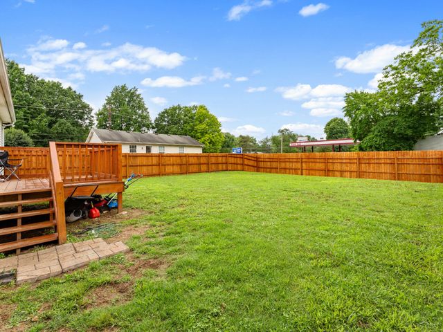 1007 Tyler Dr, Murfreesboro, TN 37130
