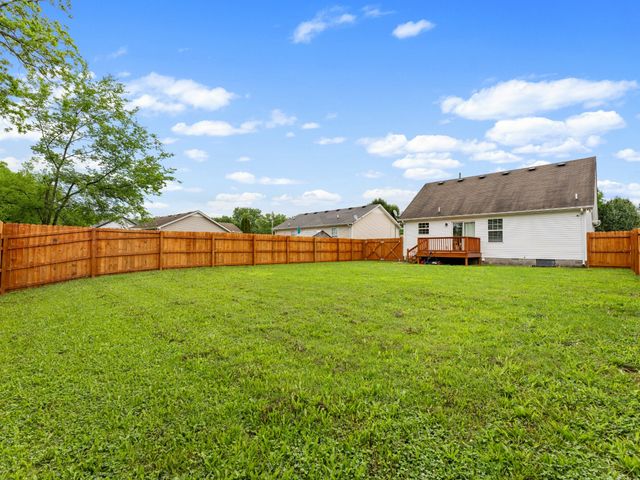 1007 Tyler Dr, Murfreesboro, TN 37130