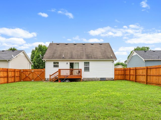 1007 Tyler Dr, Murfreesboro, TN 37130