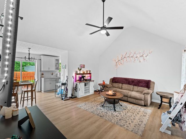 1007 Tyler Dr, Murfreesboro, TN 37130