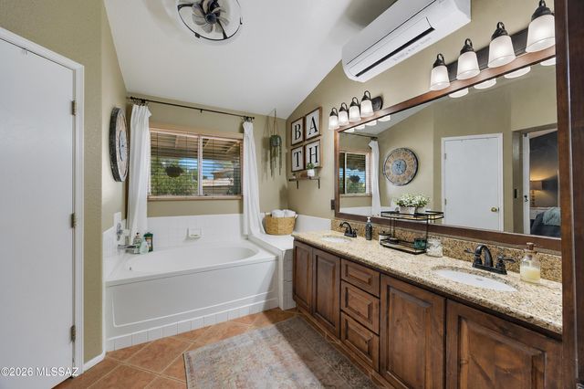 8901 N Palm Brook Drive, Tucson, AZ 85743