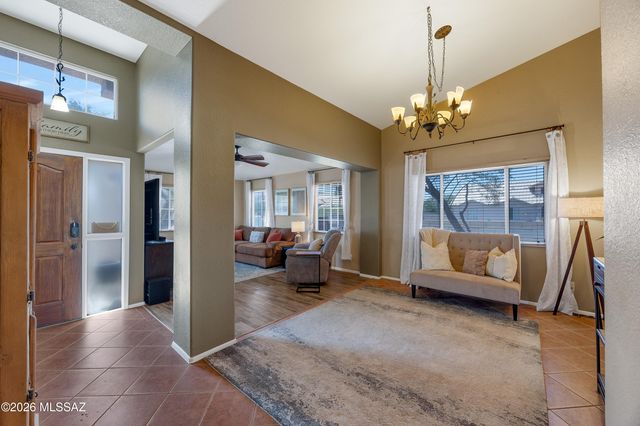 8901 N Palm Brook Drive, Tucson, AZ 85743