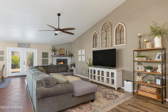8901 N Palm Brook Drive, Tucson, AZ 85743