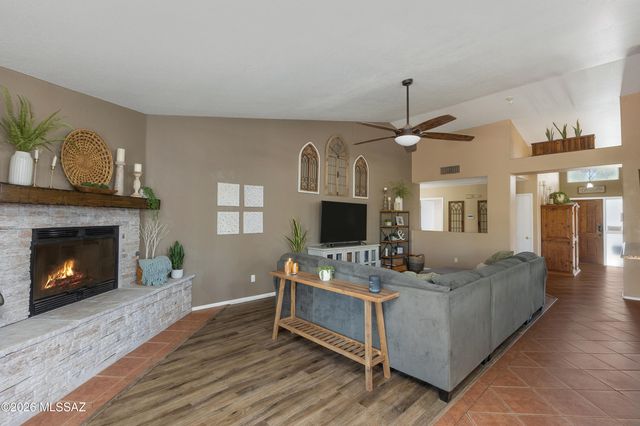 8901 N Palm Brook Drive, Tucson, AZ 85743