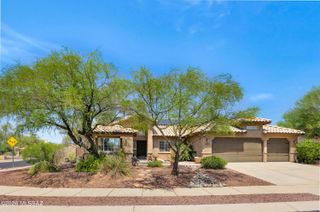 8901 N Palm Brook Drive, Tucson, AZ 85743